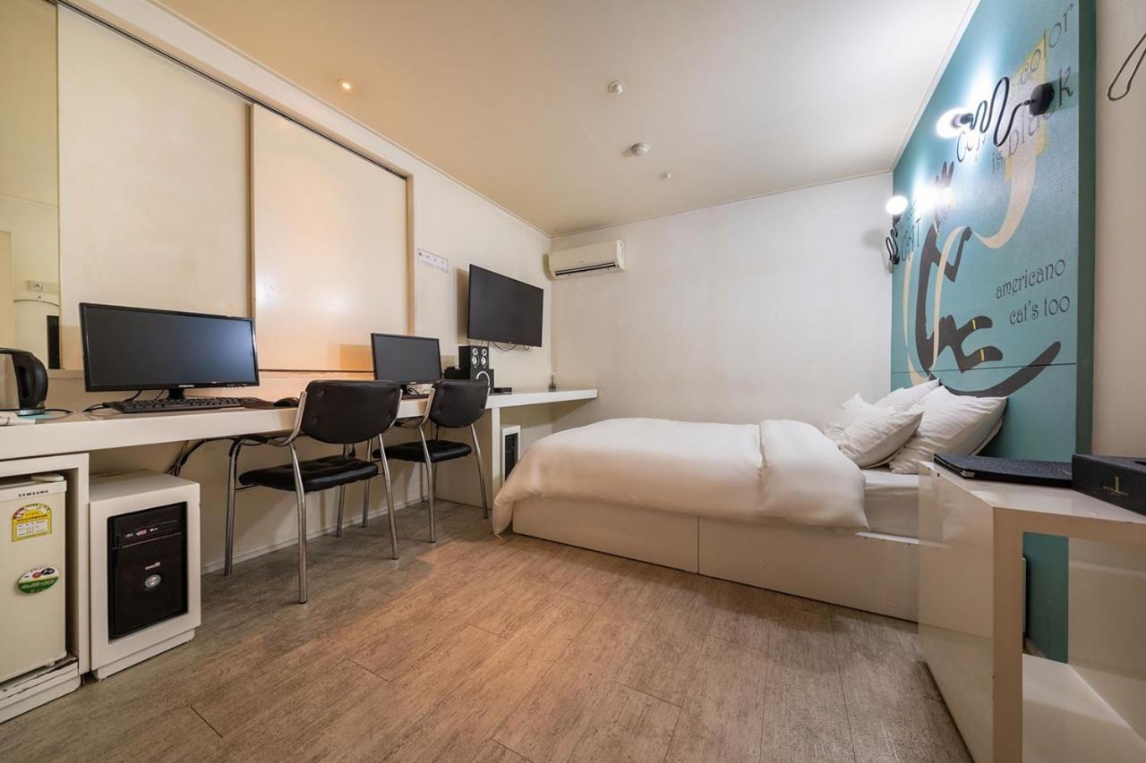 Guri Lexy Hotel Zewnętrze zdjęcie