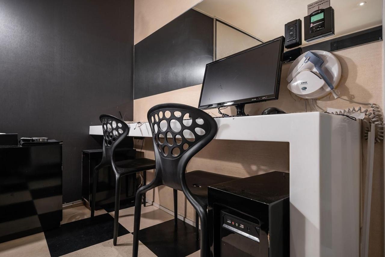 Guri Lexy Hotel Zewnętrze zdjęcie