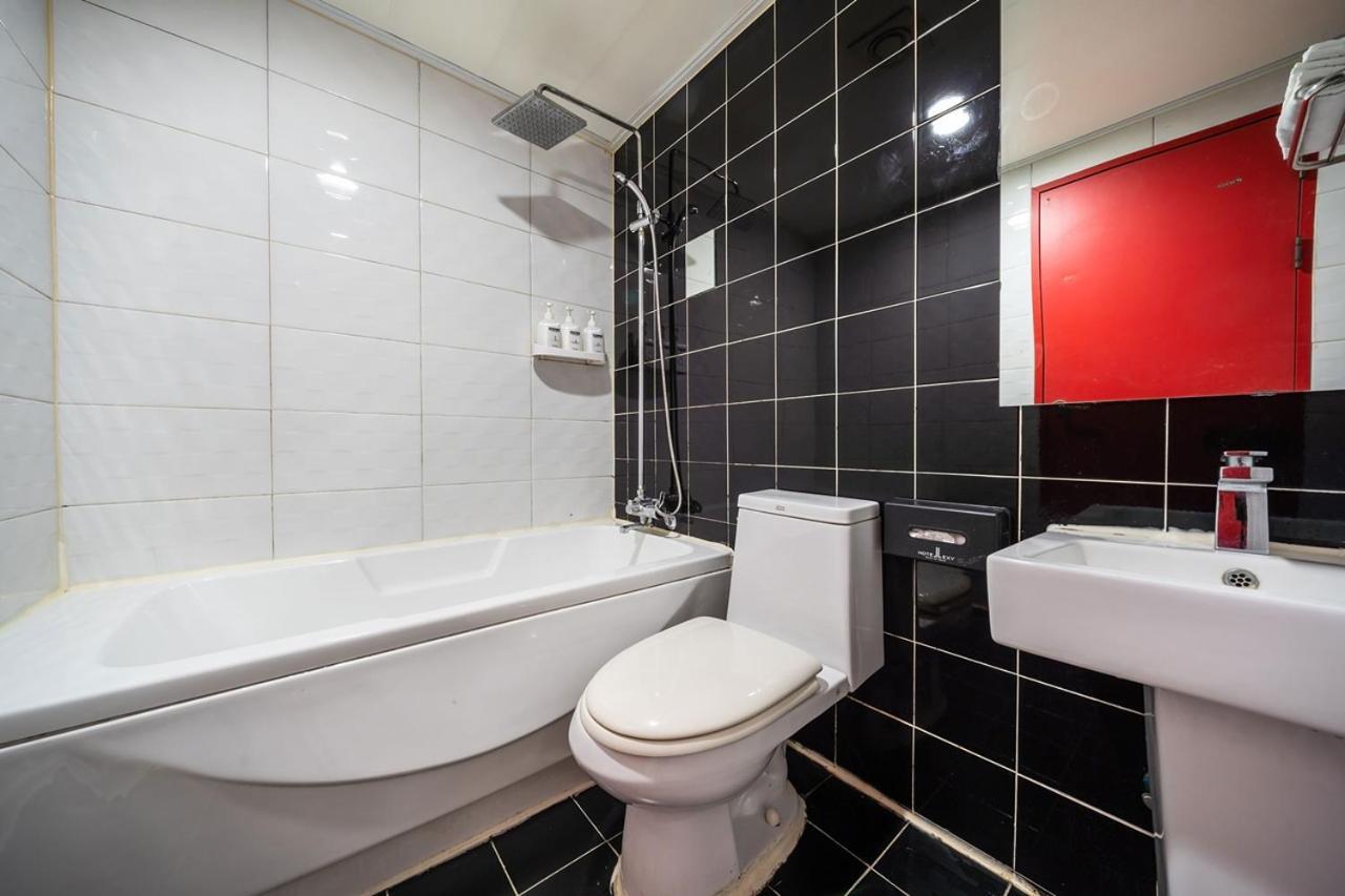Guri Lexy Hotel Zewnętrze zdjęcie