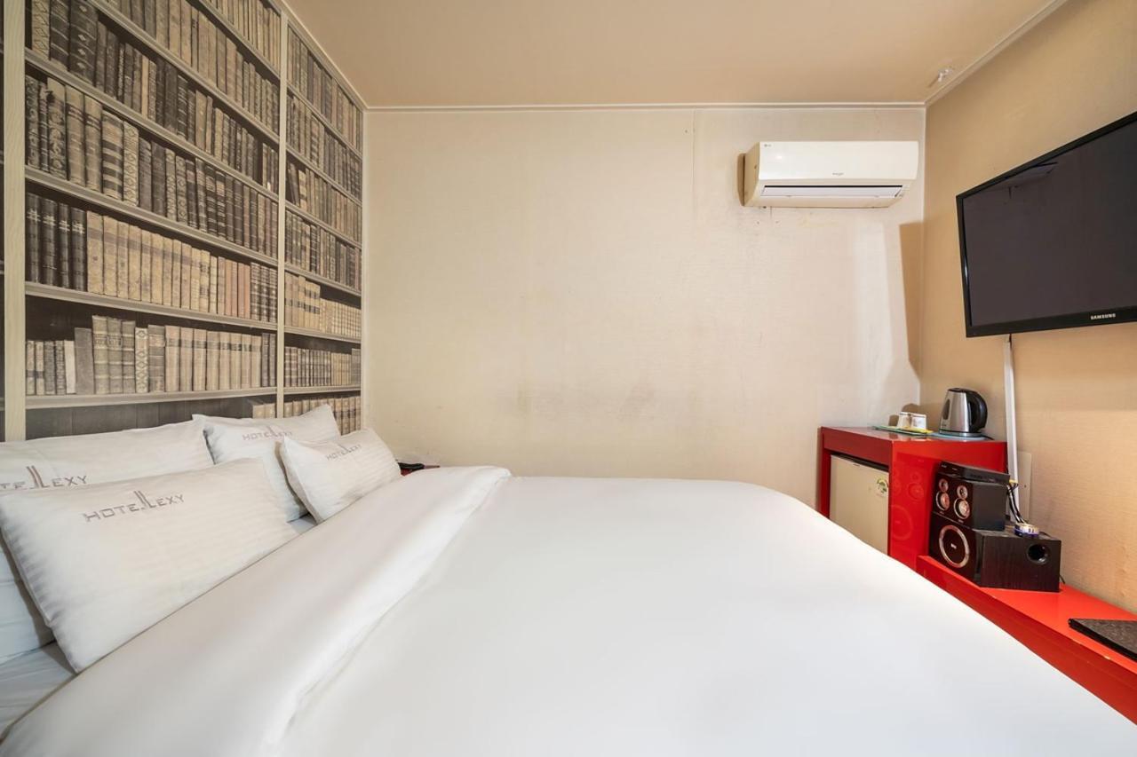 Guri Lexy Hotel Zewnętrze zdjęcie